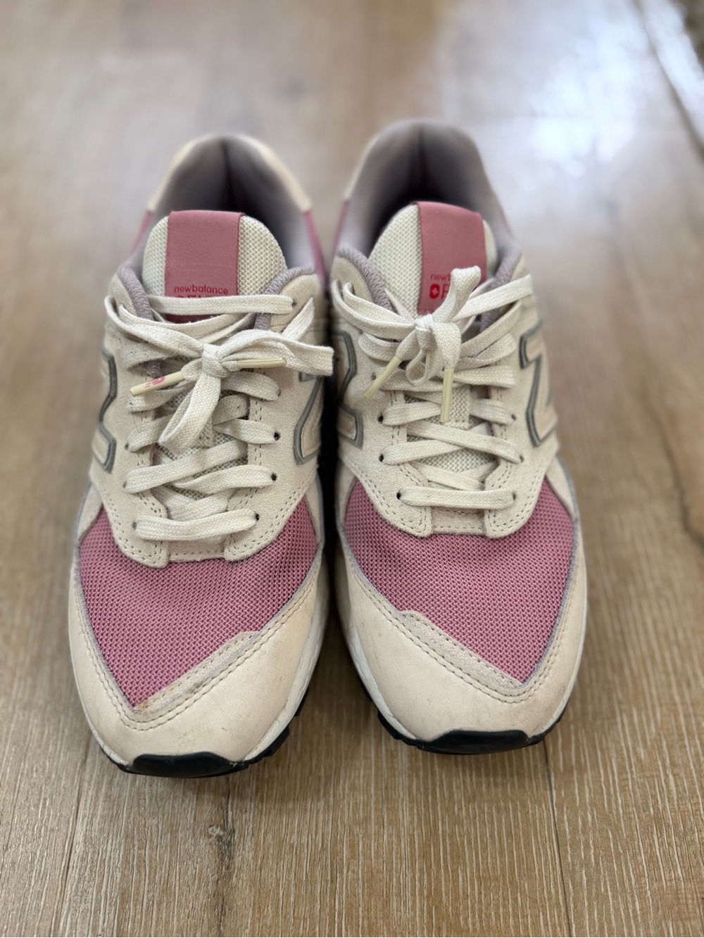 New Balance x Figs  Women's Beige & Pink Retro Run Sneakers - Picture 3 of 10